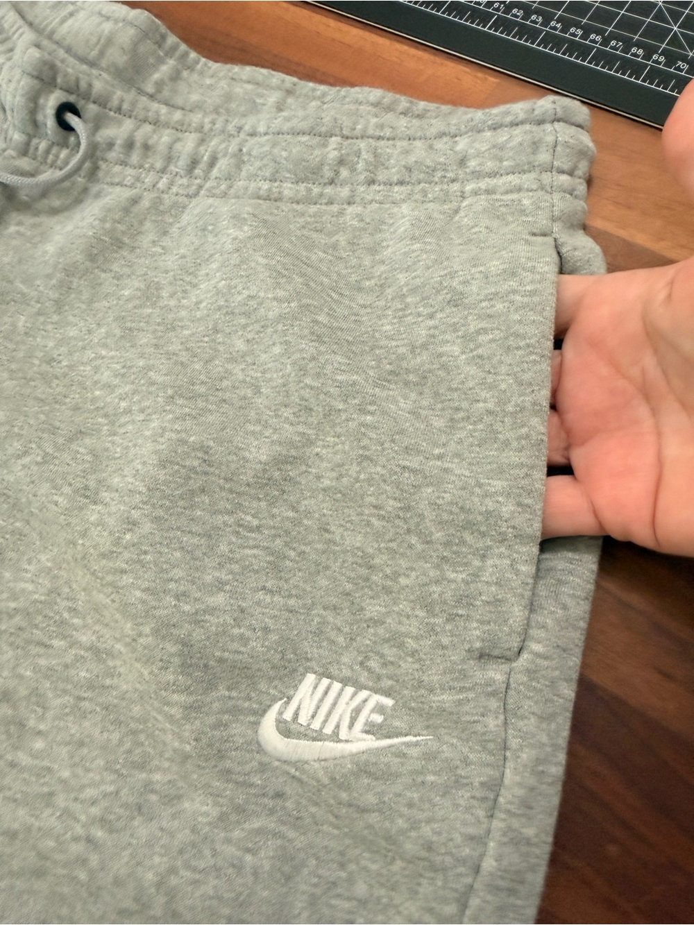 Nike Gray Joggers - Picture 4 of 8